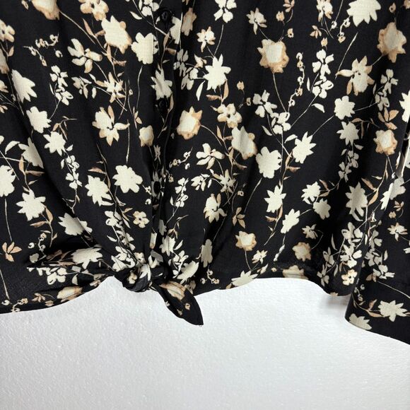 Simply Vera Vera Wang Black and Cream Floral Button Down Shirt Sz S NWT - Picture 10 of 12